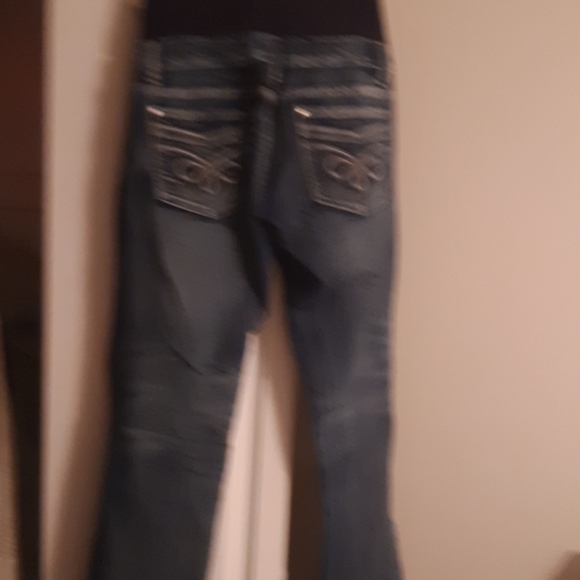 Maternity 5/$40 - Picture 3 of 8